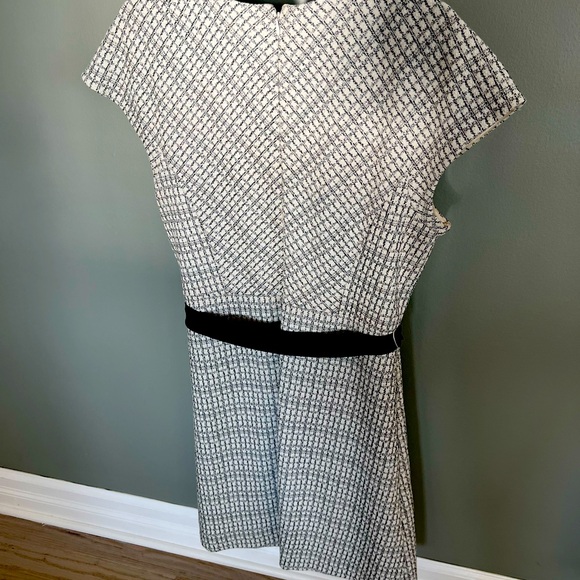 Ann Taylor Dress - Picture 2 of 4